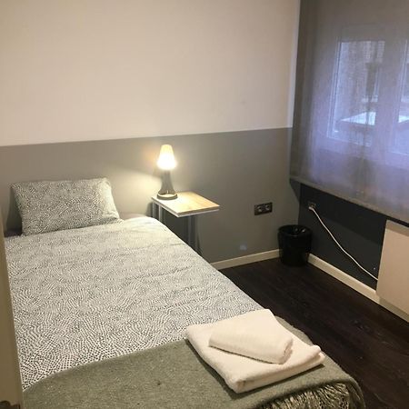Apartamento Manuela Sancho Apartment Zaragoza Luaran gambar