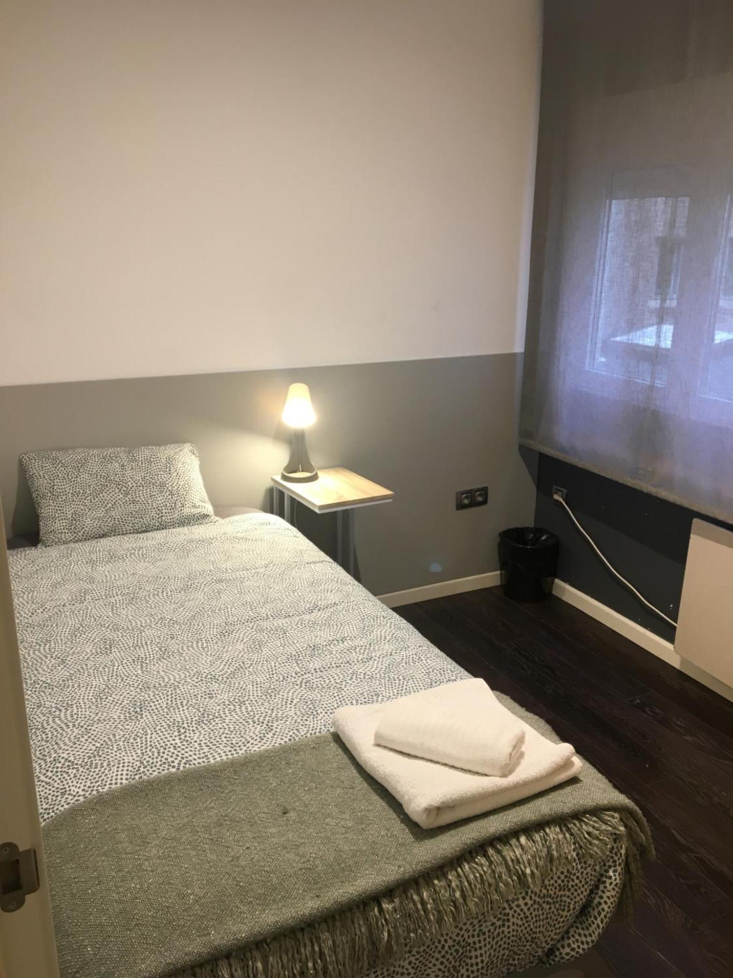 Apartamento Manuela Sancho Apartment Zaragoza Luaran gambar