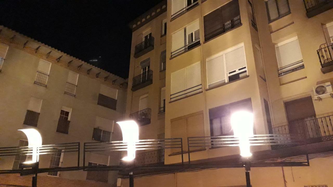 Apartamento Manuela Sancho Apartment Zaragoza Luaran gambar