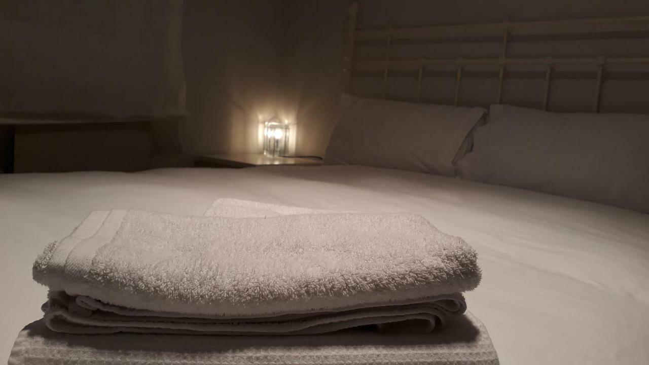 Apartamento Manuela Sancho Apartment Zaragoza Luaran gambar
